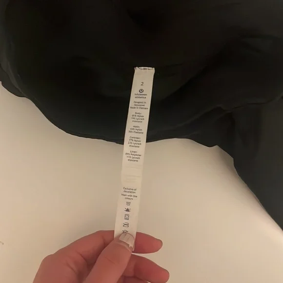 LULULEMON RUNNING SHORTS - Picture 3 of 3